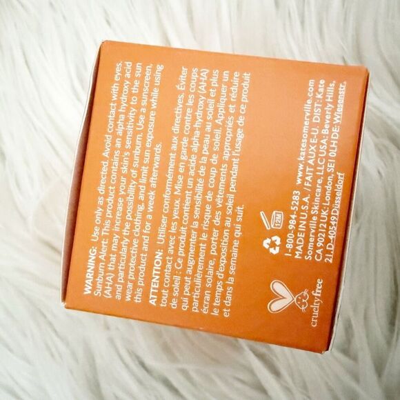 KATE SOMERVILLE | ExfoliKate Glow 2-in-1 Moisturizer + Exfoliator | 1.7 fl oz - Picture 6 of 12